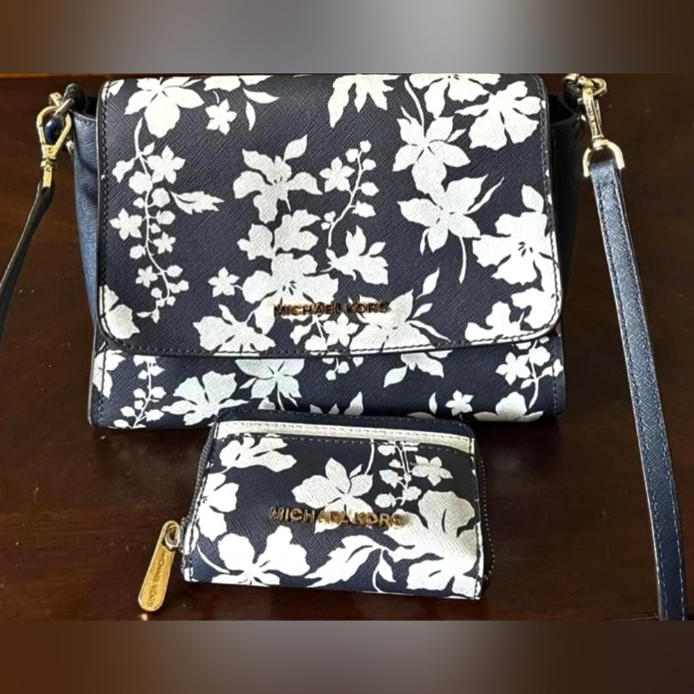 Michael Kors Dark Navy & White Floral Ladies Crossbody Handbag W/ Matching Purse